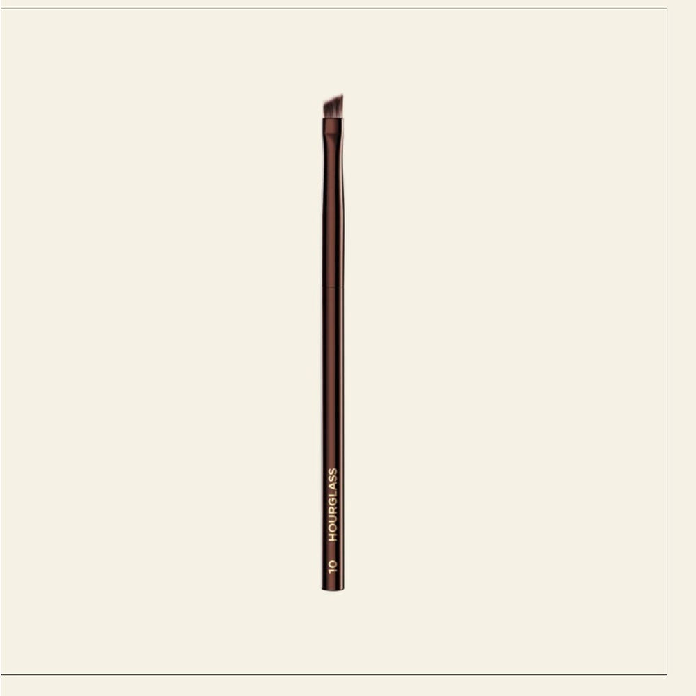 hourglass no.10 angled liner brush